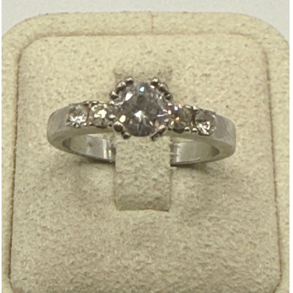 Womens Silver Tone Round Cut Clear Stone Engagement Style Cocktail Ring Size 8.5